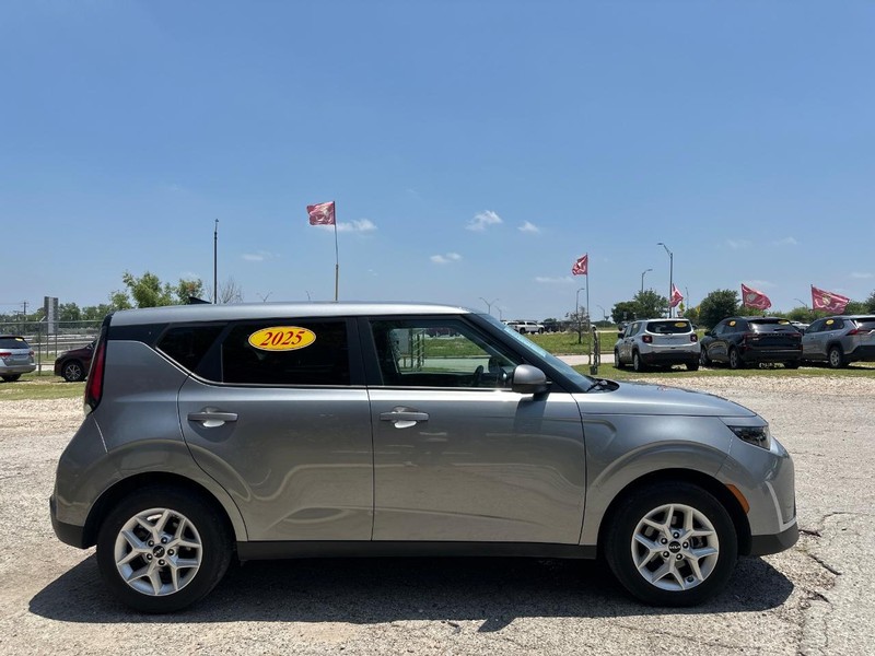 Kia Soul Vehicle Image 05