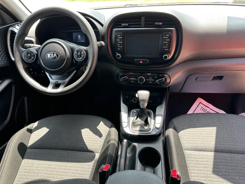 Kia Soul Vehicle Image 10