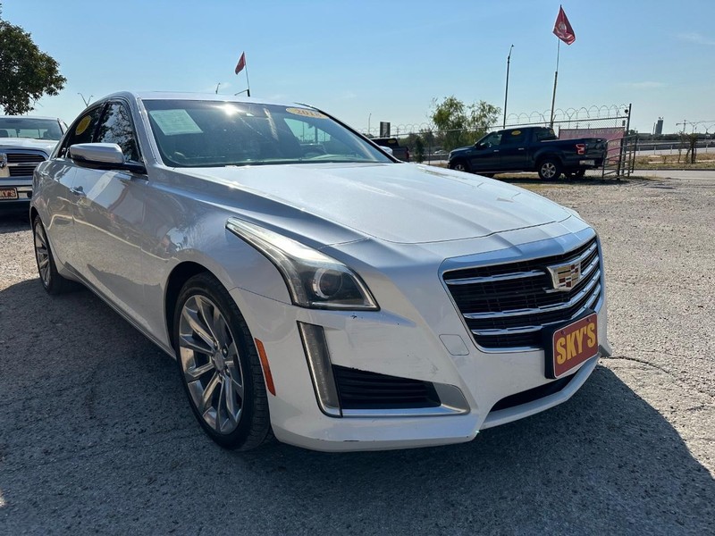 Cadillac CTS Sedan Vehicle Image 02