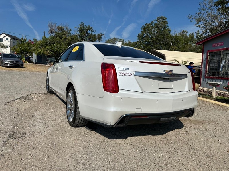 Cadillac CTS Sedan Vehicle Image 05
