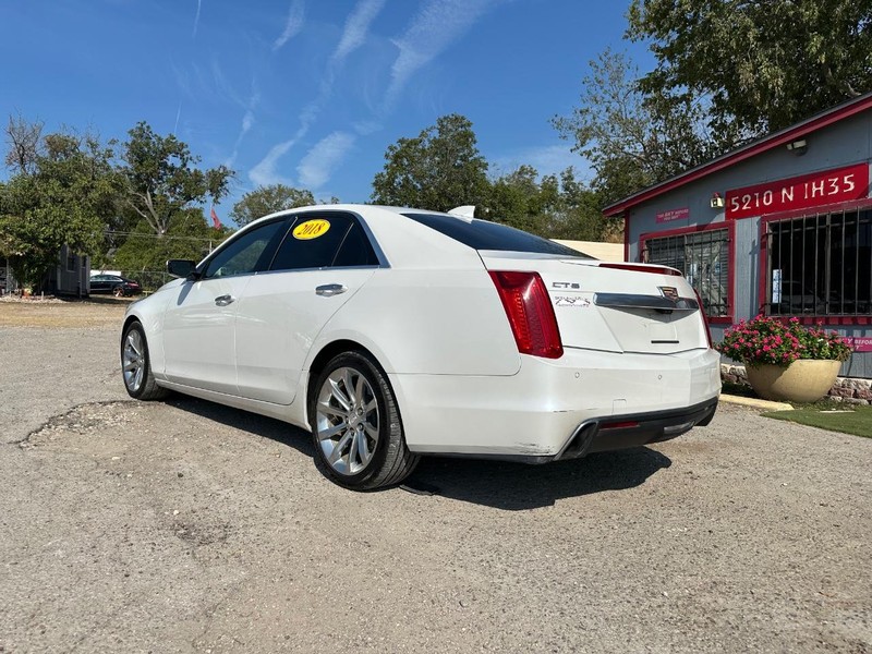 Cadillac CTS Sedan Vehicle Image 06