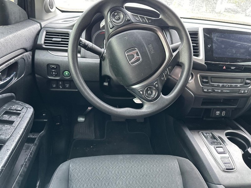 Honda Ridgeline Vehicle Image 09