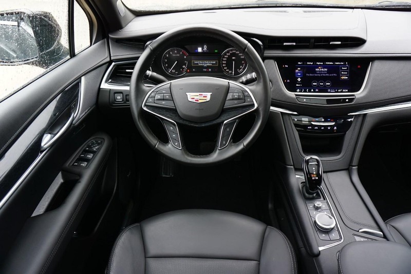 2022 Cadillac XT5 AWD Premium Luxury photo