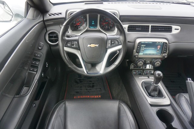 2013 Chevrolet Camaro LT image 32