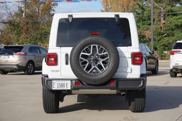 2024 Jeep Wrangler Sahara 4 Door 4x4 image 04