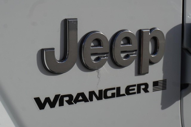 2024 Jeep Wrangler Sahara 4 Door 4x4 image 14