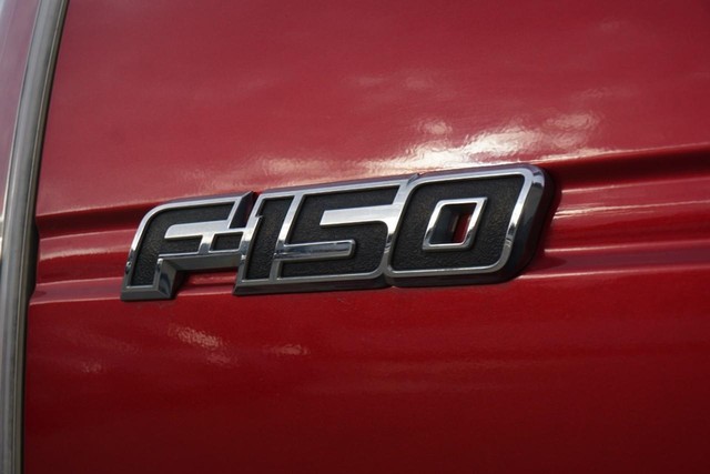 2012 Ford F-150 4WD XLT SuperCrew image 23