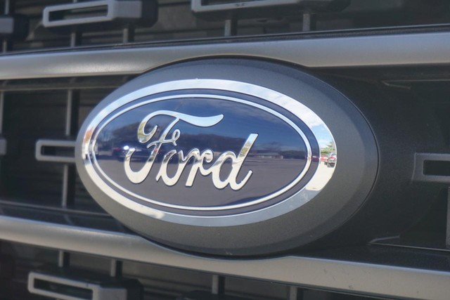 2022 Ford F-150 4WD XLT SuperCrew image 12