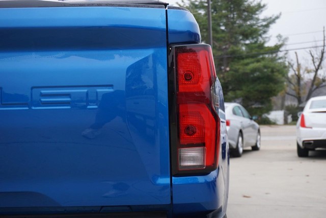 2023 Chevrolet Colorado Crew Cab 4WD Z71 image 21