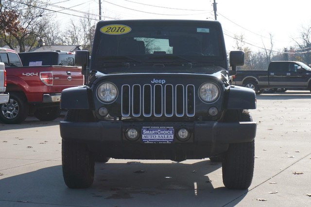 2016 Jeep Wrangler Sahara image 08