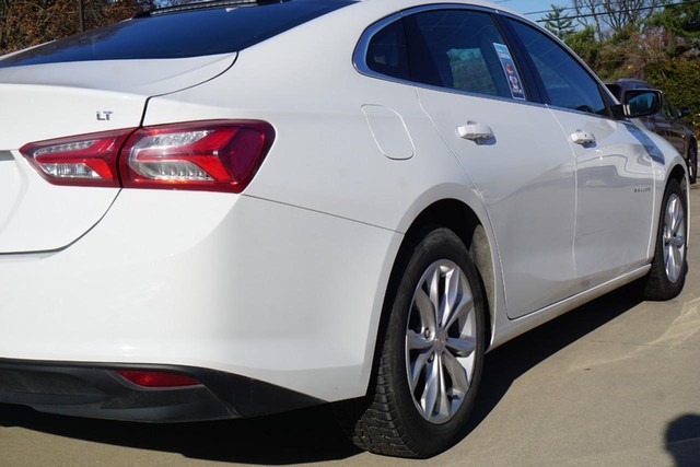 2022 Chevrolet Malibu LT image 12