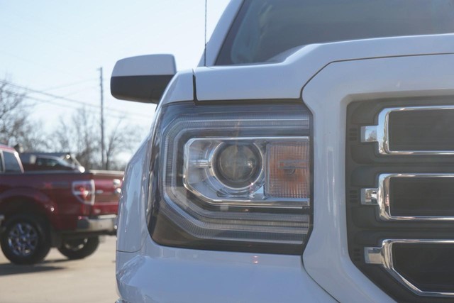 2018 GMC Sierra 1500 4WD SLE Crew Cab image 09