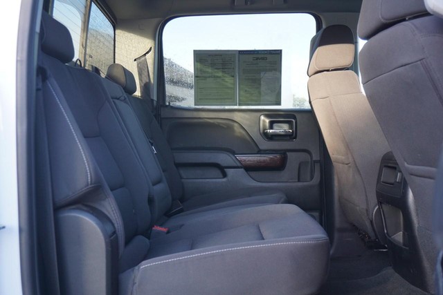 2018 GMC Sierra 1500 4WD SLE Crew Cab image 30