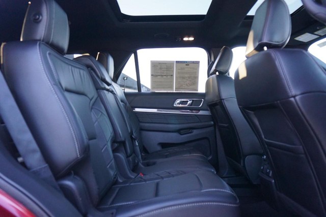 2019 Ford Explorer Platinum 4WD image 37