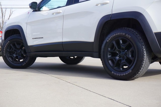 2019 Jeep Cherokee Trailhawk 4WD image 16