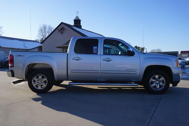 2012 GMC Sierra 1500 4WD SLE Crew Cab image 02