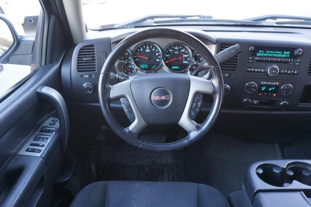 2012 GMC Sierra 1500 4WD SLE Crew Cab image 17