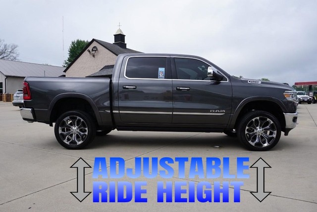 2019 Ram 1500 4WD Limited Crew Cab image 02