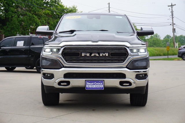 2019 Ram 1500 4WD Limited Crew Cab image 08
