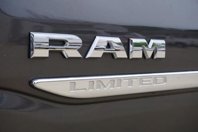 2019 Ram 1500 4WD Limited Crew Cab image 20