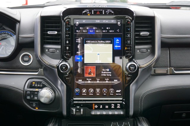 2019 Ram 1500 4WD Limited Crew Cab image 40