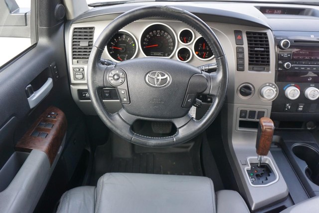 2013 Toyota Tundra 4WD Truck CrewMax 5.7L FFV V8 6-Spd AT (Natl) image 26