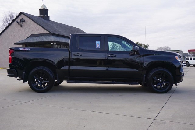 2023 Chevrolet Silverado 1500 4WD RST Crew Cab image 02