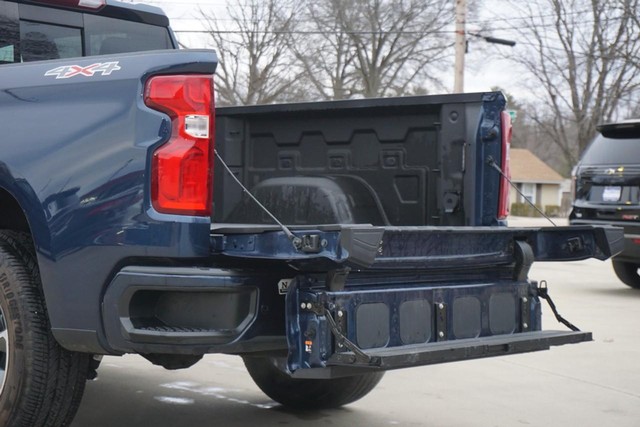 2023 Chevrolet Silverado 1500 4WD RST Crew Cab image 25