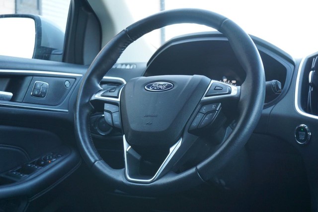 2023 Ford Edge Titanium AWD image 33