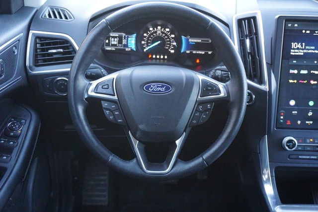 2023 Ford Edge Titanium AWD image 35