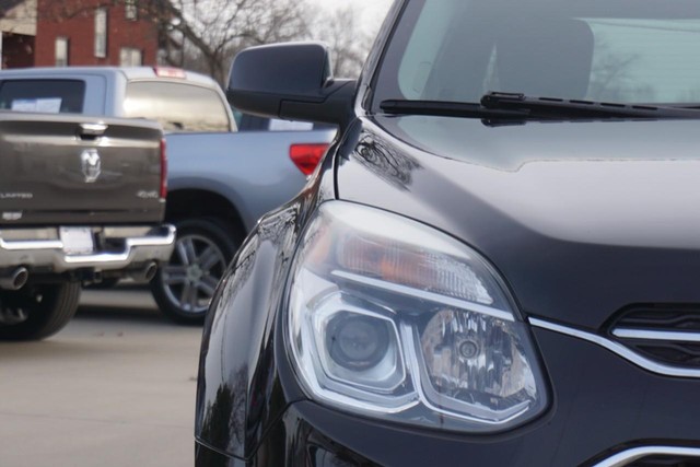 2017 Chevrolet Equinox LT FWD image 09