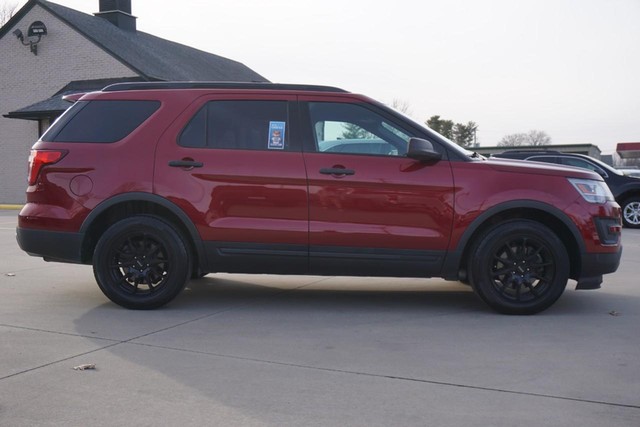 2017 Ford Explorer Base FWD image 02