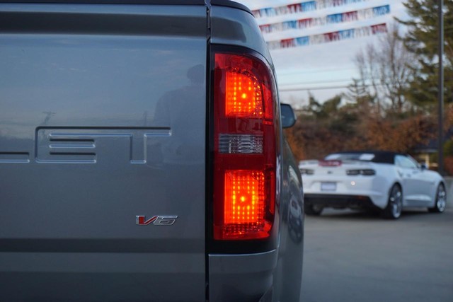 2022 Chevrolet Colorado 2WD Work Truck Crew Cab image 19