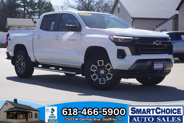 2023 Chevrolet Colorado Crew Cab 4WD Z71 image 01