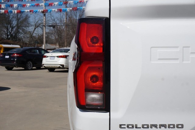 2023 Chevrolet Colorado Crew Cab 4WD Z71 image 20