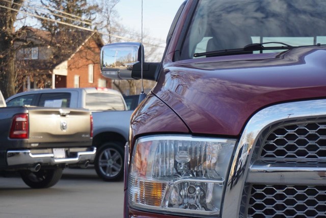 2011 Ram 1500 4WD Laramie Crew Cab image 09