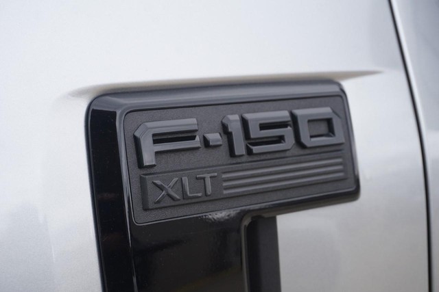 2023 Ford F-150 4WD XLT SuperCrew image 12