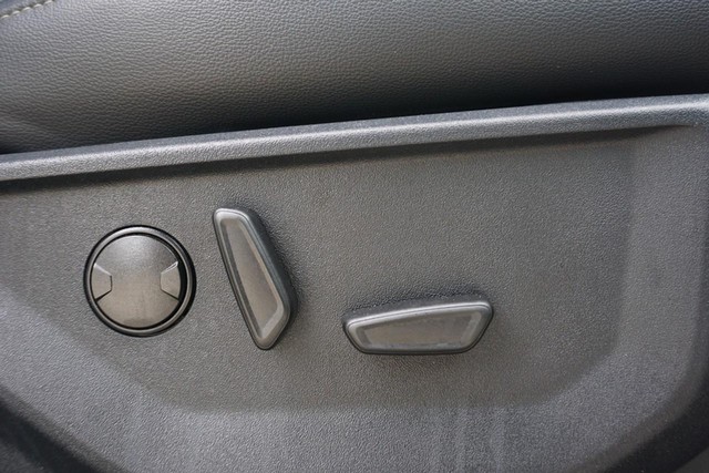 2023 Ford F-150 4WD XLT SuperCrew image 31