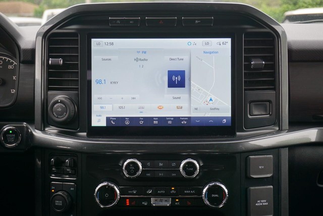 2023 Ford F-150 4WD XLT SuperCrew image 35