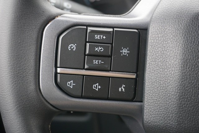 2023 Ford F-150 4WD XLT SuperCrew image 38