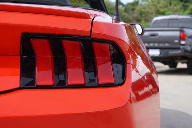 2024 Ford Mustang EcoBoost Premium image 14