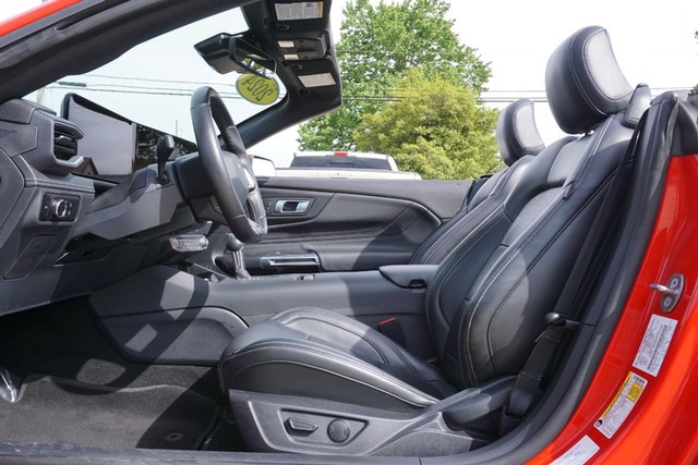 2024 Ford Mustang EcoBoost Premium image 21