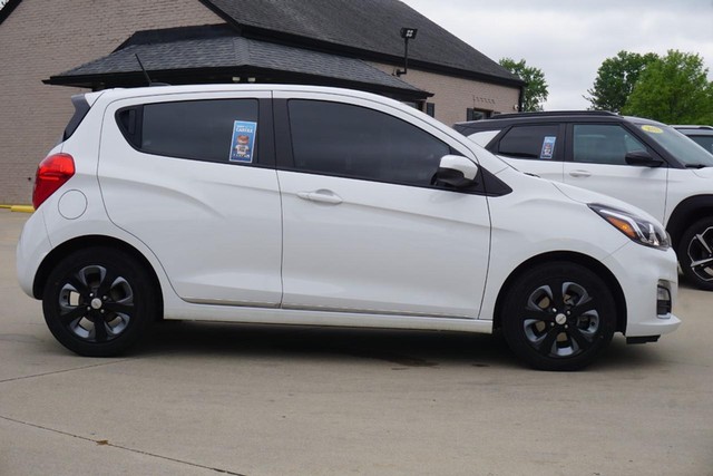 2019 Chevrolet Spark LT FWD image 02