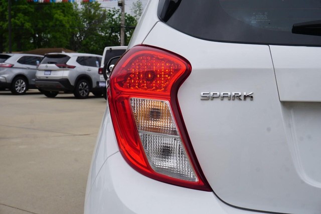 2019 Chevrolet Spark LT FWD image 12