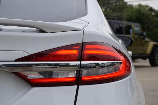 2017 Ford Fusion Titanium FWD image 15