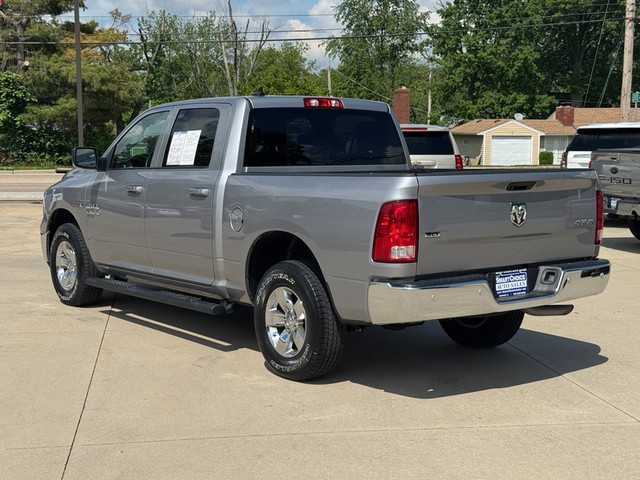 2022 Ram 1500 Classic SLT 4x4 image 06