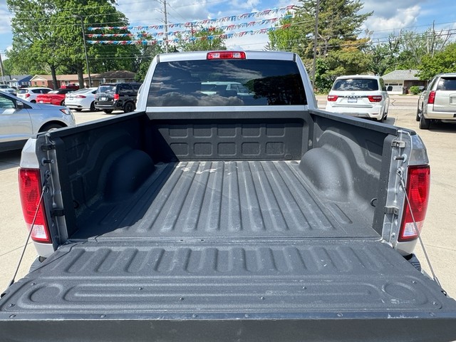 2022 Ram 1500 Classic SLT 4x4 image 24
