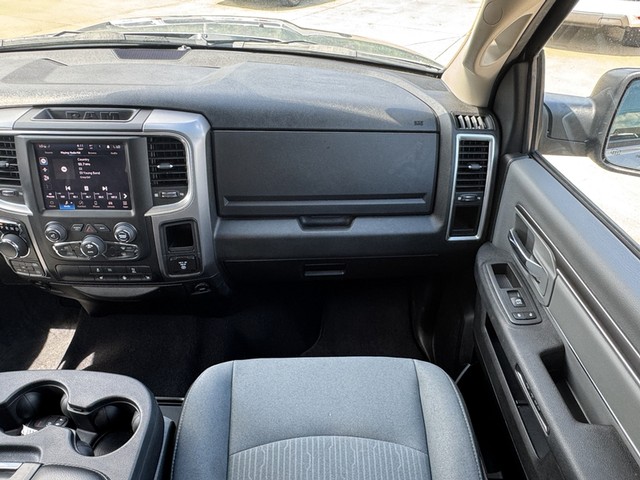 2022 Ram 1500 Classic SLT 4x4 image 32