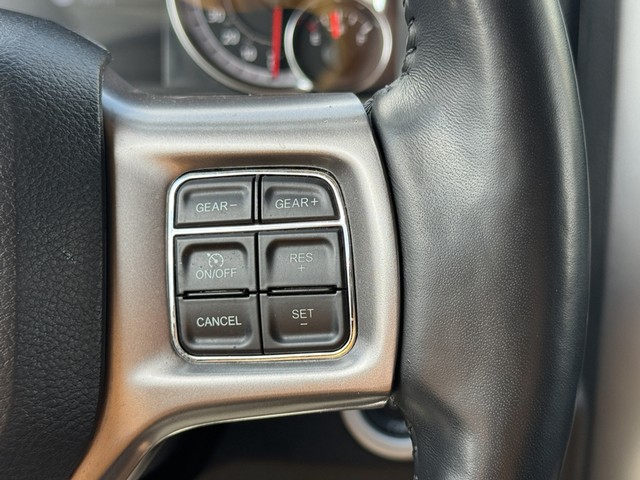 2022 Ram 1500 Classic SLT 4x4 image 37