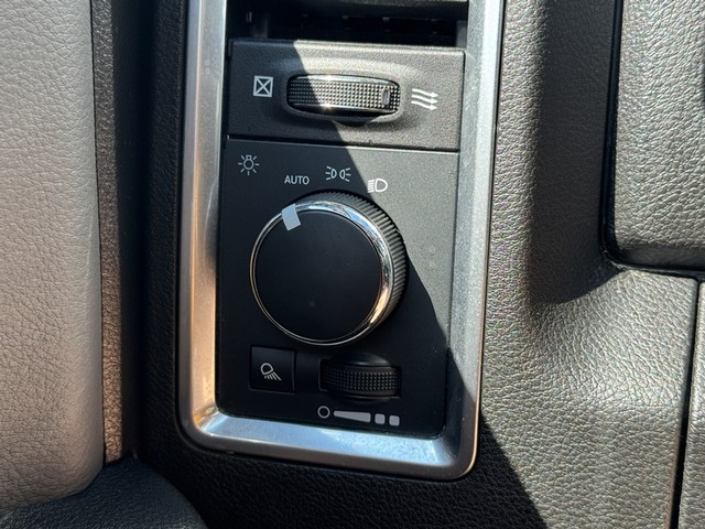 2022 Ram 1500 Classic SLT 4x4 image 45
